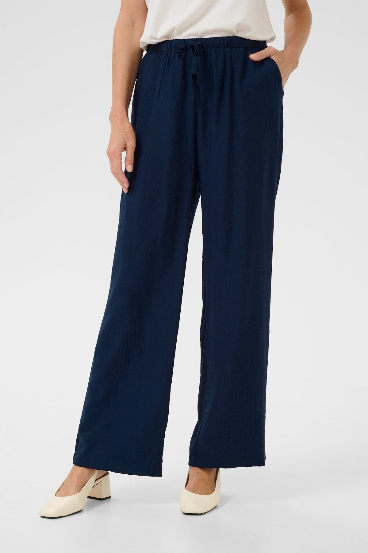 Cream Lori Pants Navy