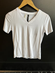 Silver Ladies S/S V Neck T-Shirt
